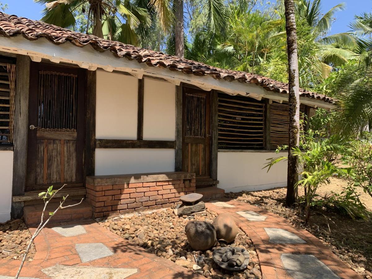 Hotel Posada Los Destiladeros Pedasi Town Exterior photo